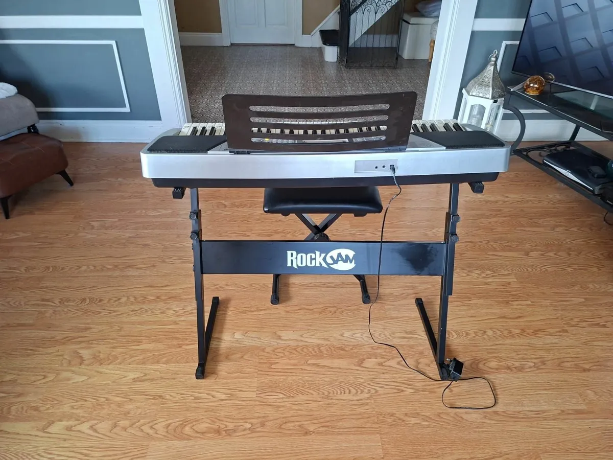 Electric keyboard - Image 3