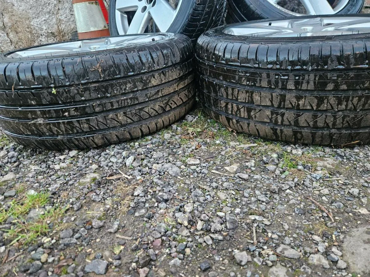 Monte carlo 17s good tyres - Image 2
