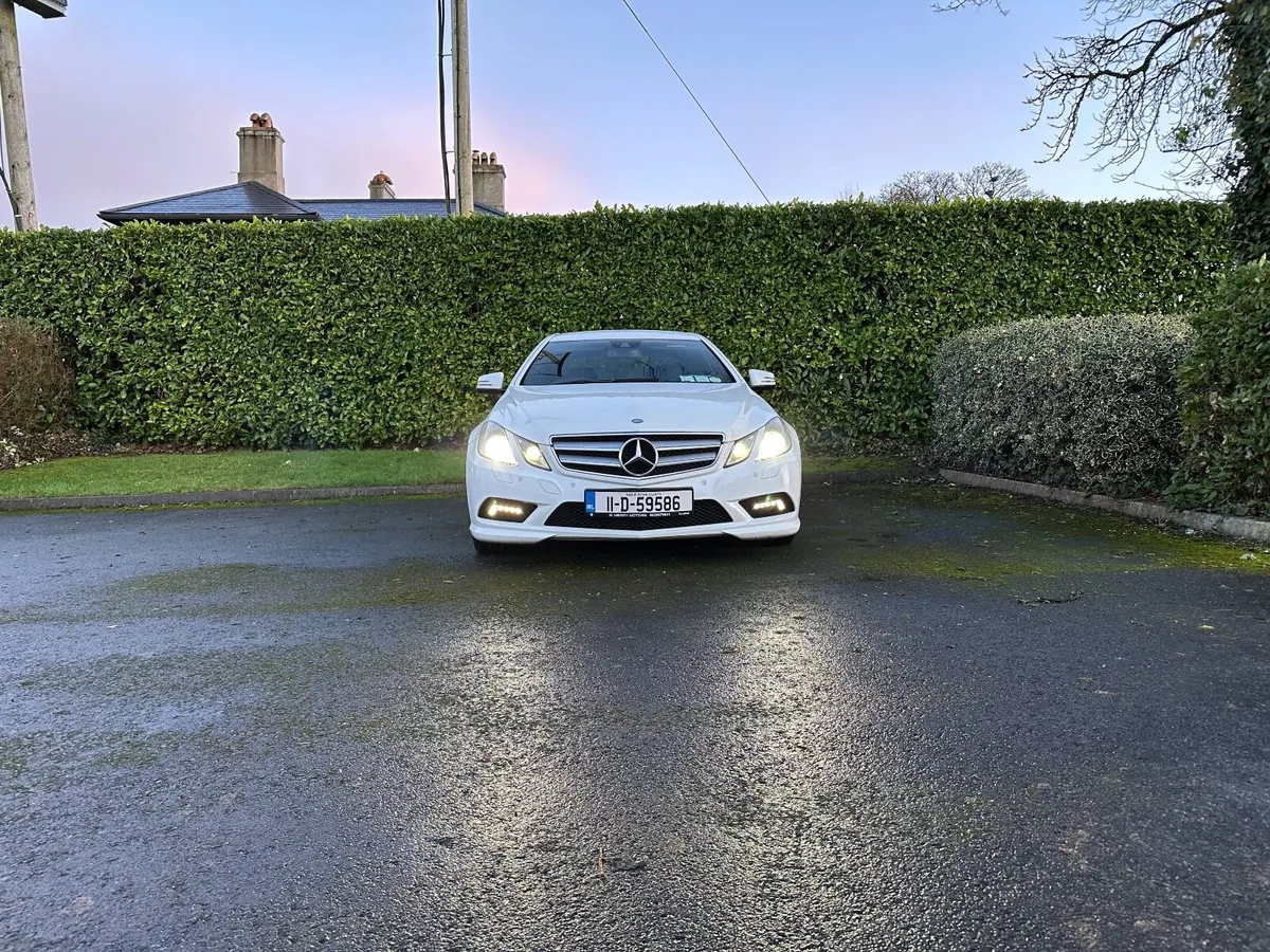 Mercedes-Benz E-Class Sport Coupe - Image 2
