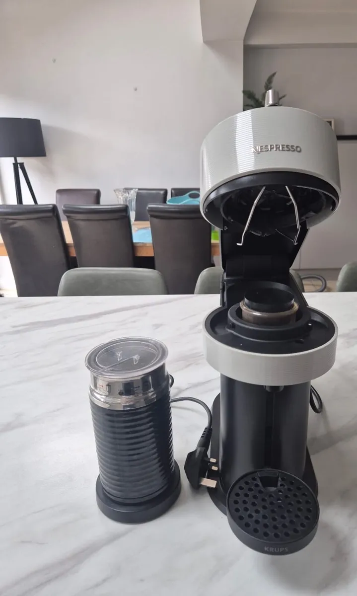 Nespresso Vertuo Coffee machine - Image 3