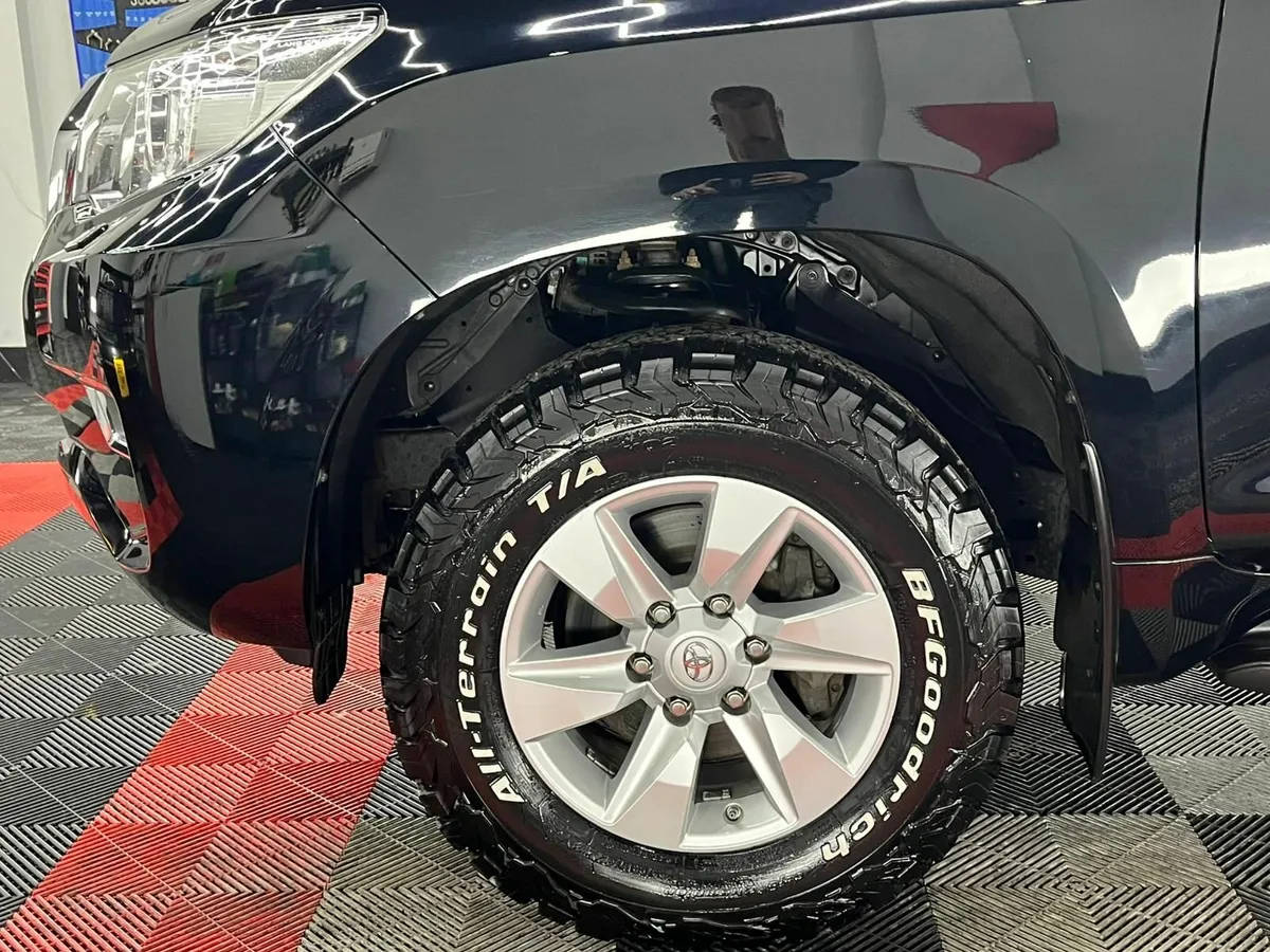 Toyota Land Cruiser 2022 - Image 4