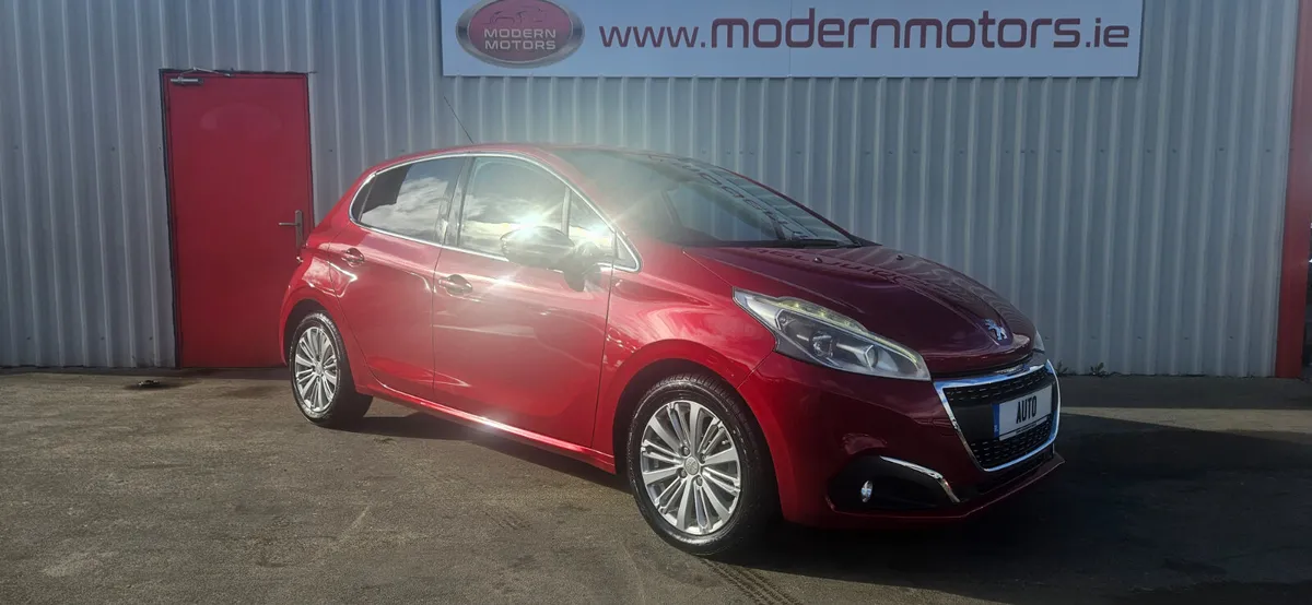 peugeot 208 auto 1.2 active plus low kms - Image 1