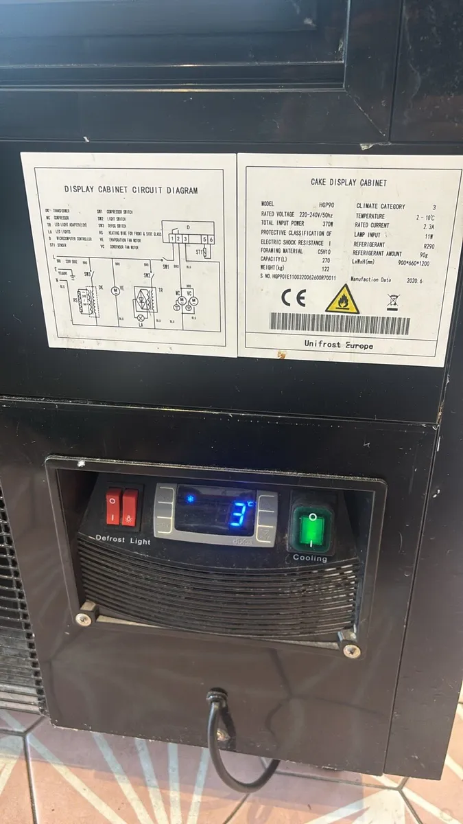 Display Fridge - Image 3