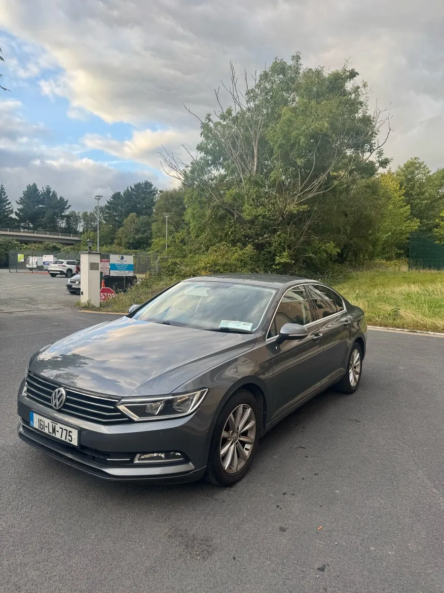 Volkswagen Passat 2016 Automatic - Image 2