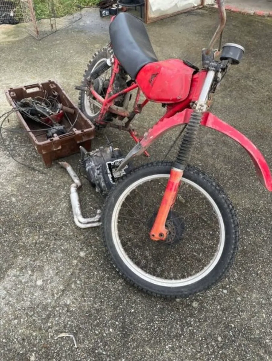 1979 Honda twin 500 - Image 3