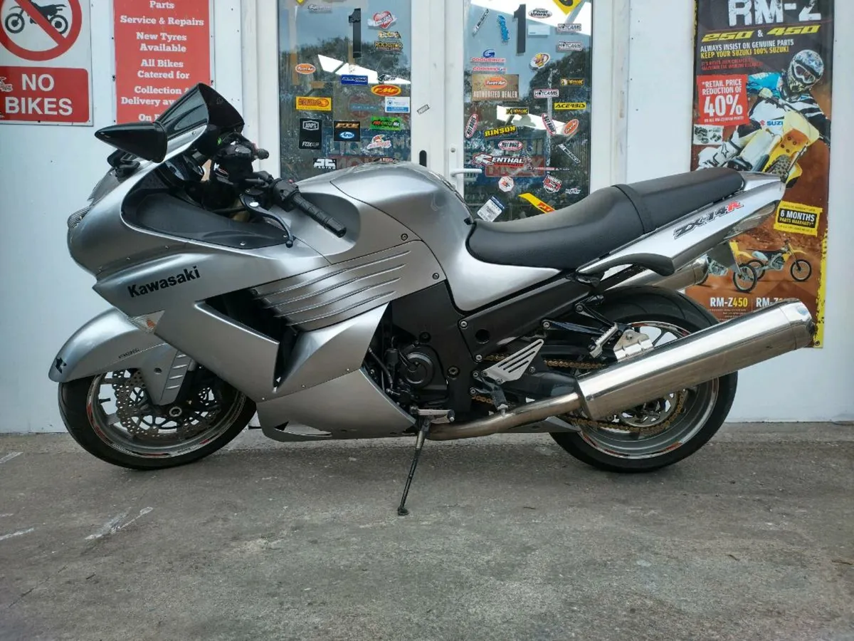 2008 Kawasaki zzr1400 - Image 2