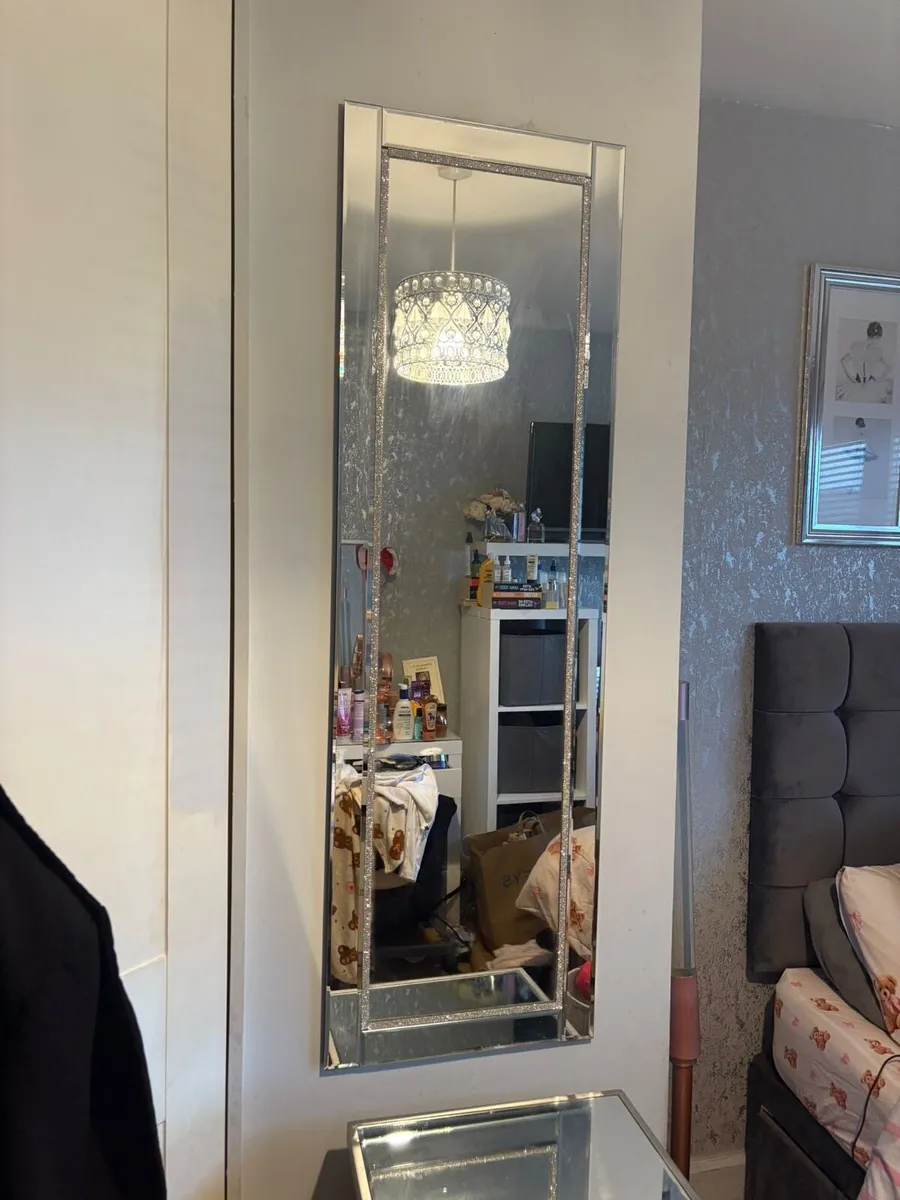 Full girls bedroom furniture set - Image 2