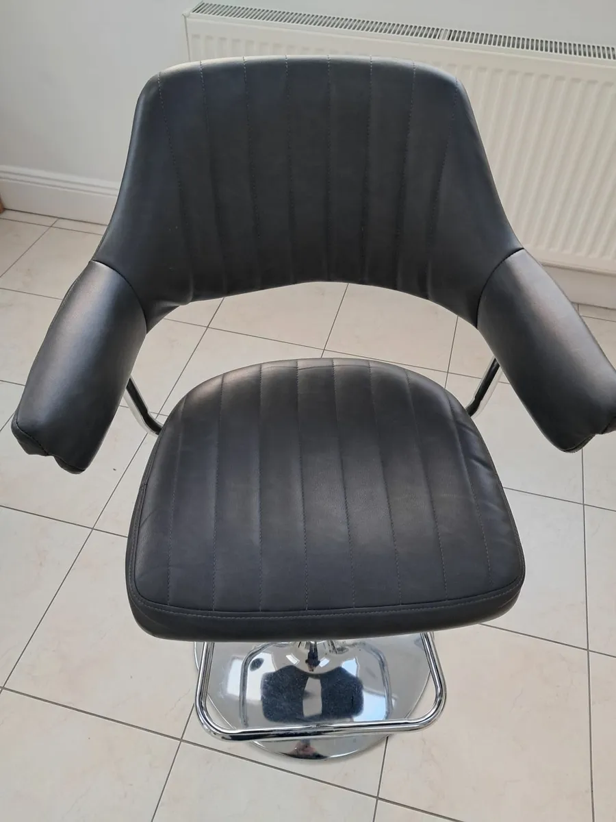 3 Black Leatherette kitchen stools - Image 2