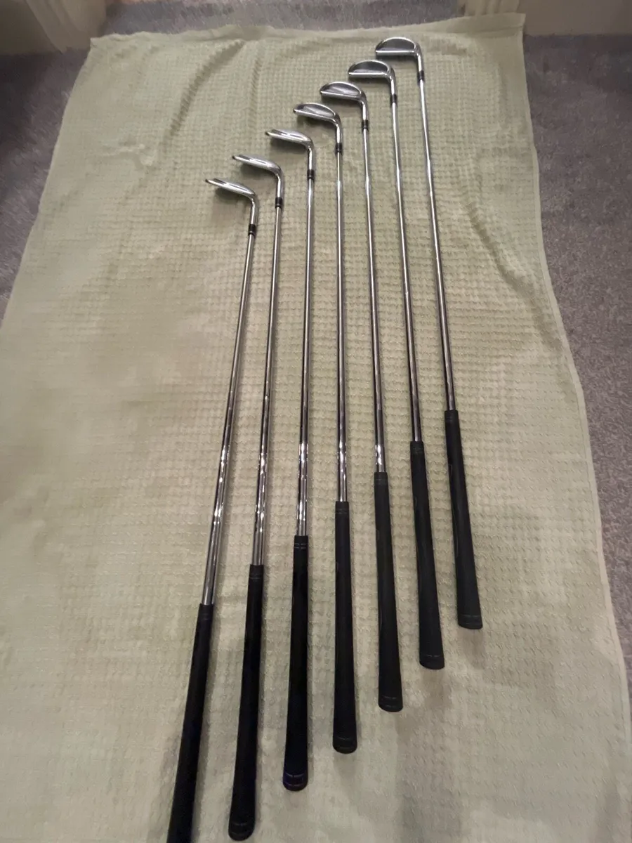Golf irons - Image 2