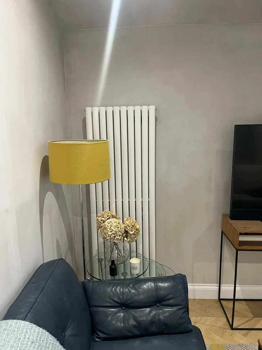Vertical radiator - Image 1