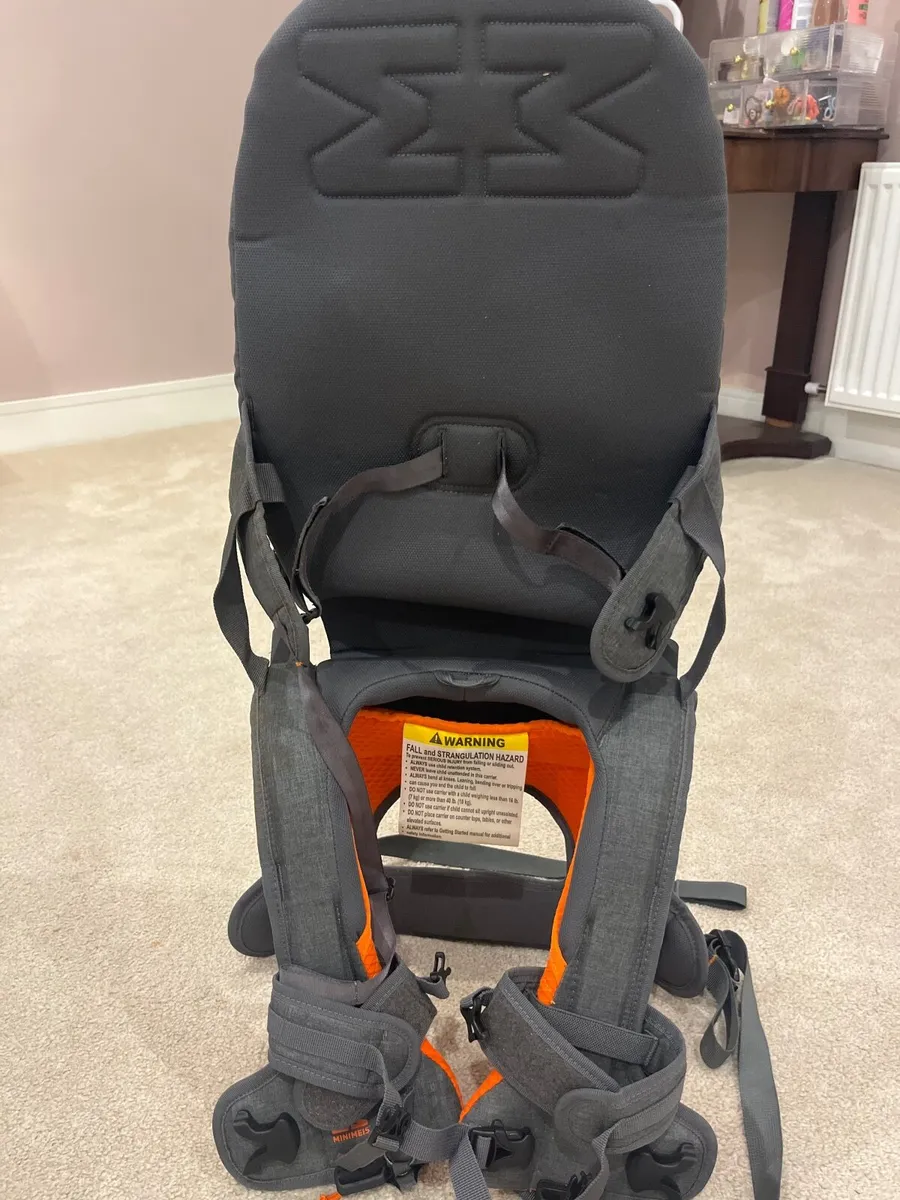 Minimeis baby carrier - Image 1
