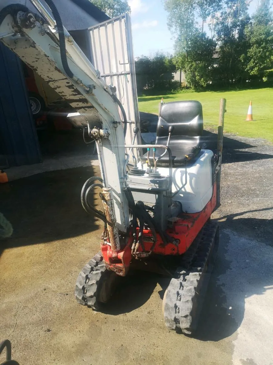 Takeuchi tb 108 micro digger - Image 4