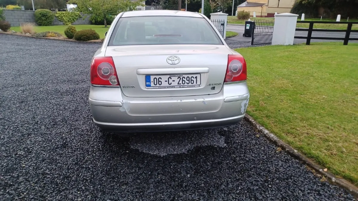 Toyota Avensis 2006 - Image 2