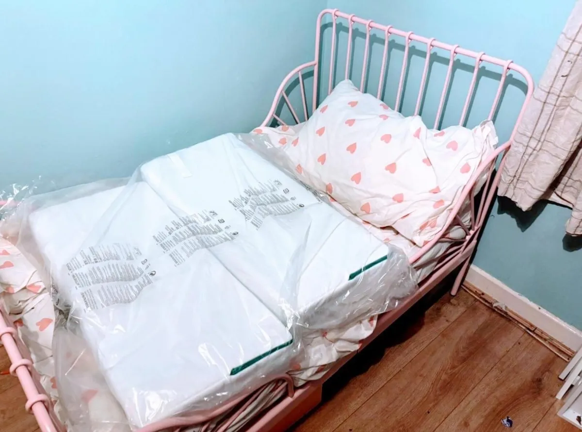 Child’s bed - Image 2