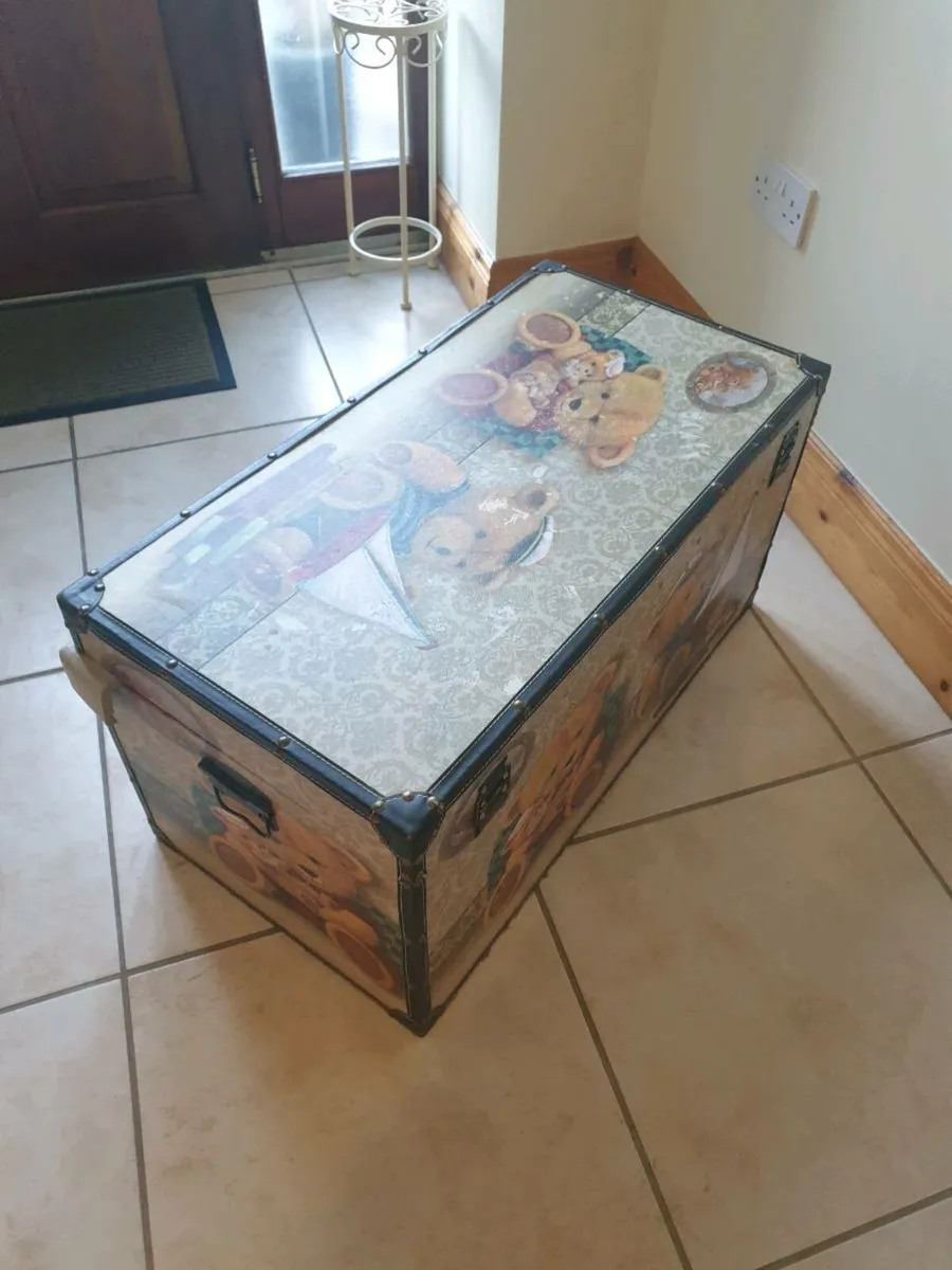 Childrens toy chest - Image 1