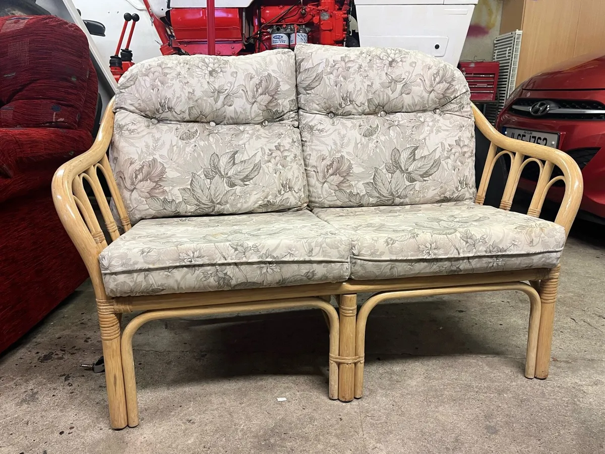 Two Seater sunroom sofa - Image 1