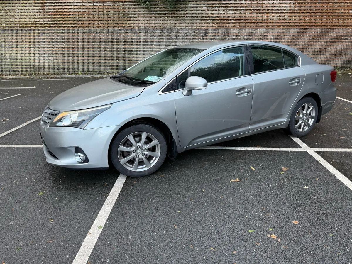 Toyota avensis 2 diesel no damage - Image 3