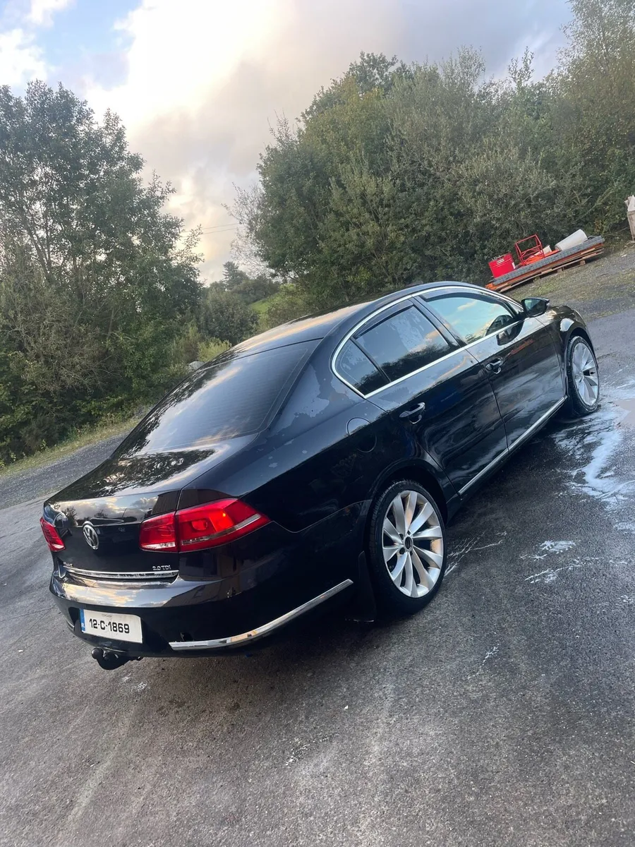 2012 Passat - Image 2