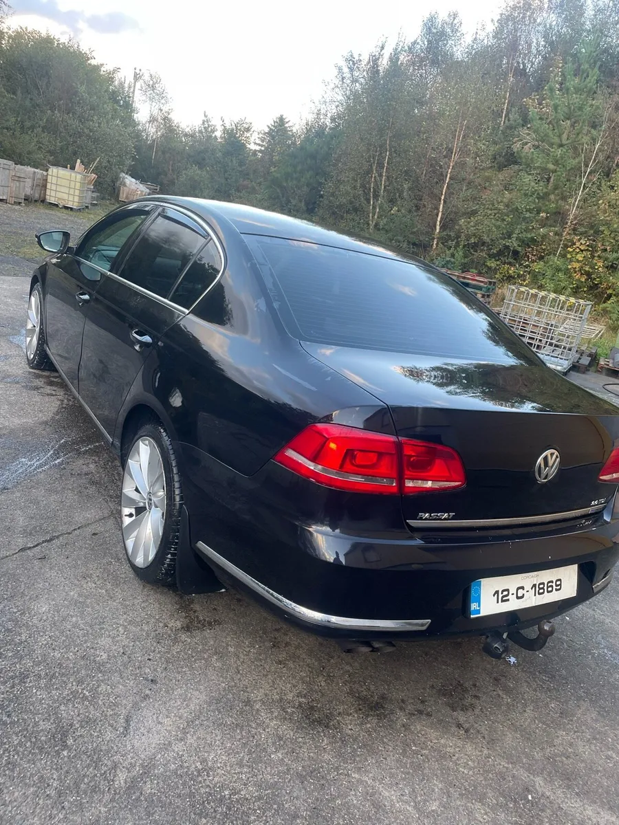 2012 Passat - Image 4
