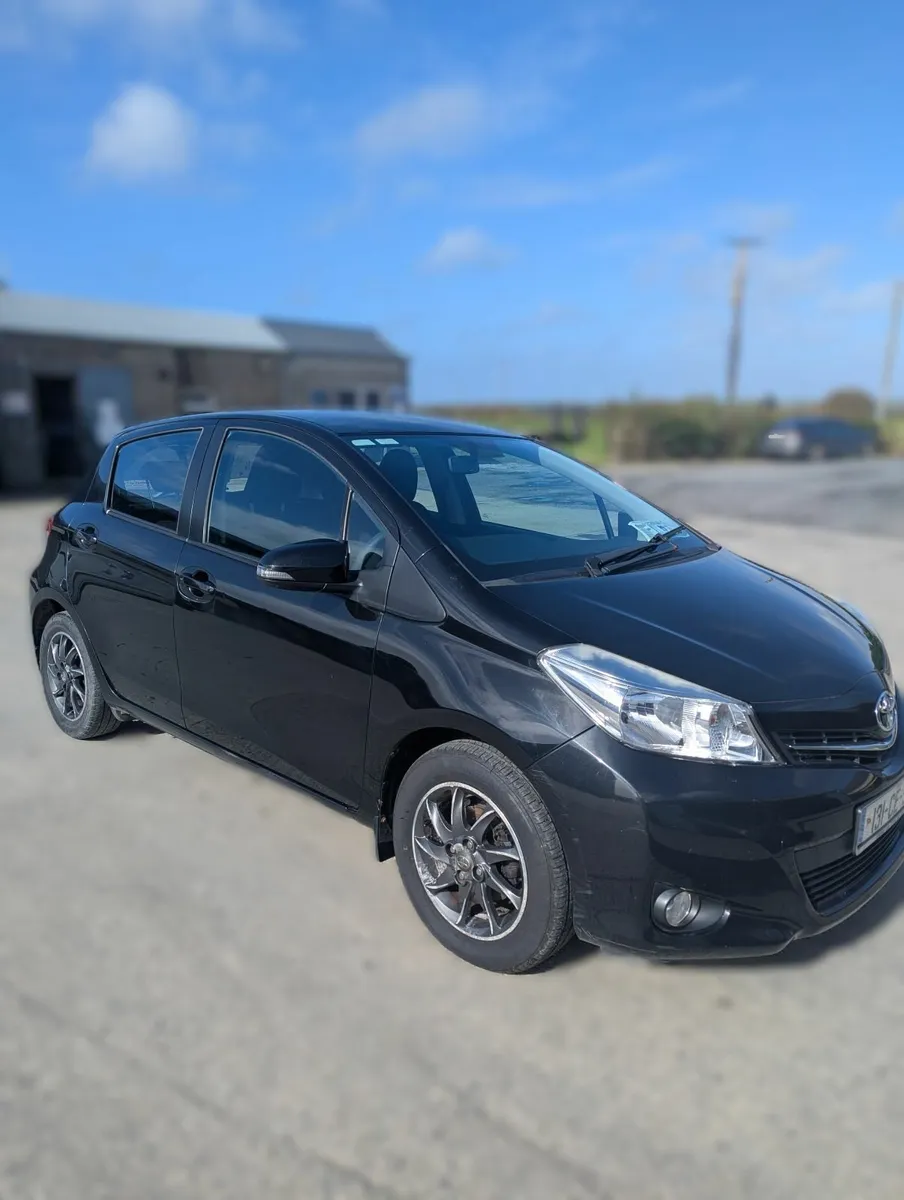 Toyota Yaris 2013 - Image 1
