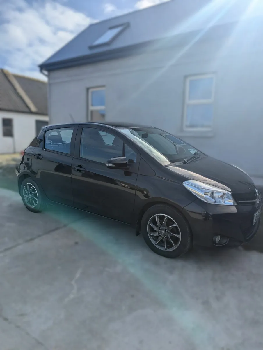 Toyota Yaris 2013 - Image 4