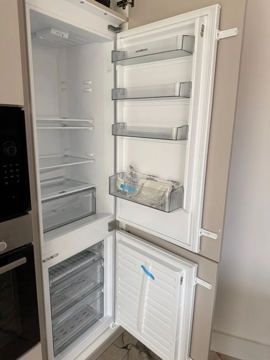 Nordmende Built in Freezer Fridge - Image 3