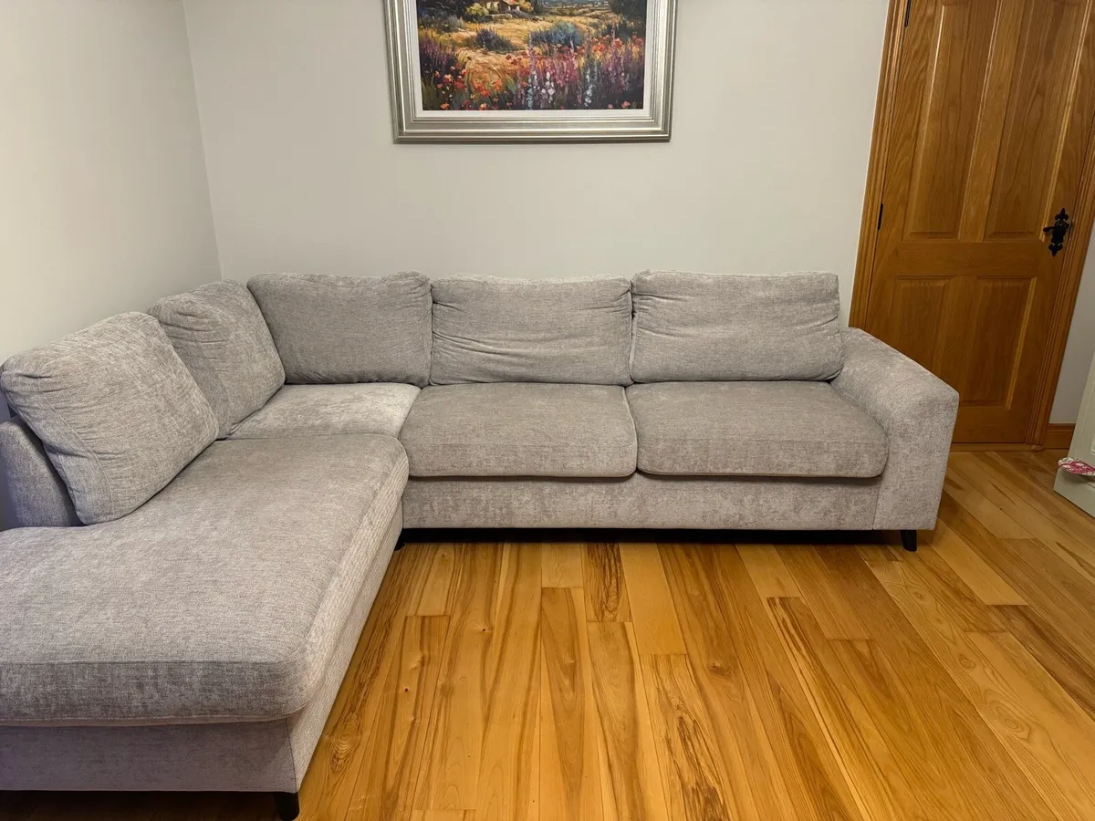 L-Shaped Corner Couch & Pouffe - Image 2