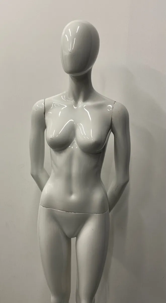 Female Mannequin Full Body - White X1 - Image 4