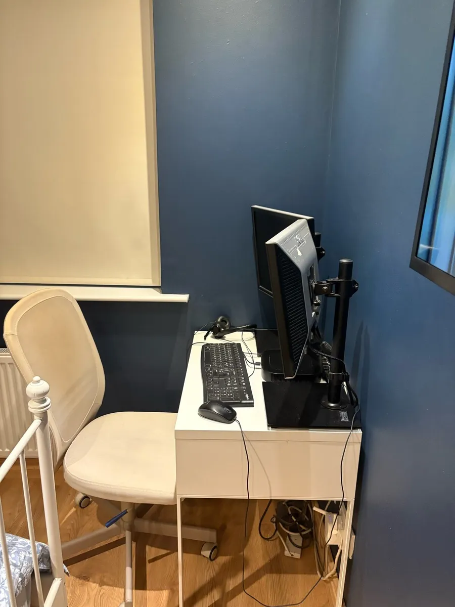 Desk and chair - Image 2