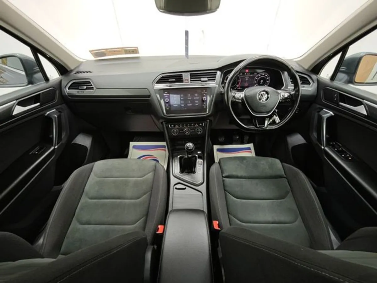 Volkswagen Tiguan 2.0 TDI Sliding Sunroof - Image 2