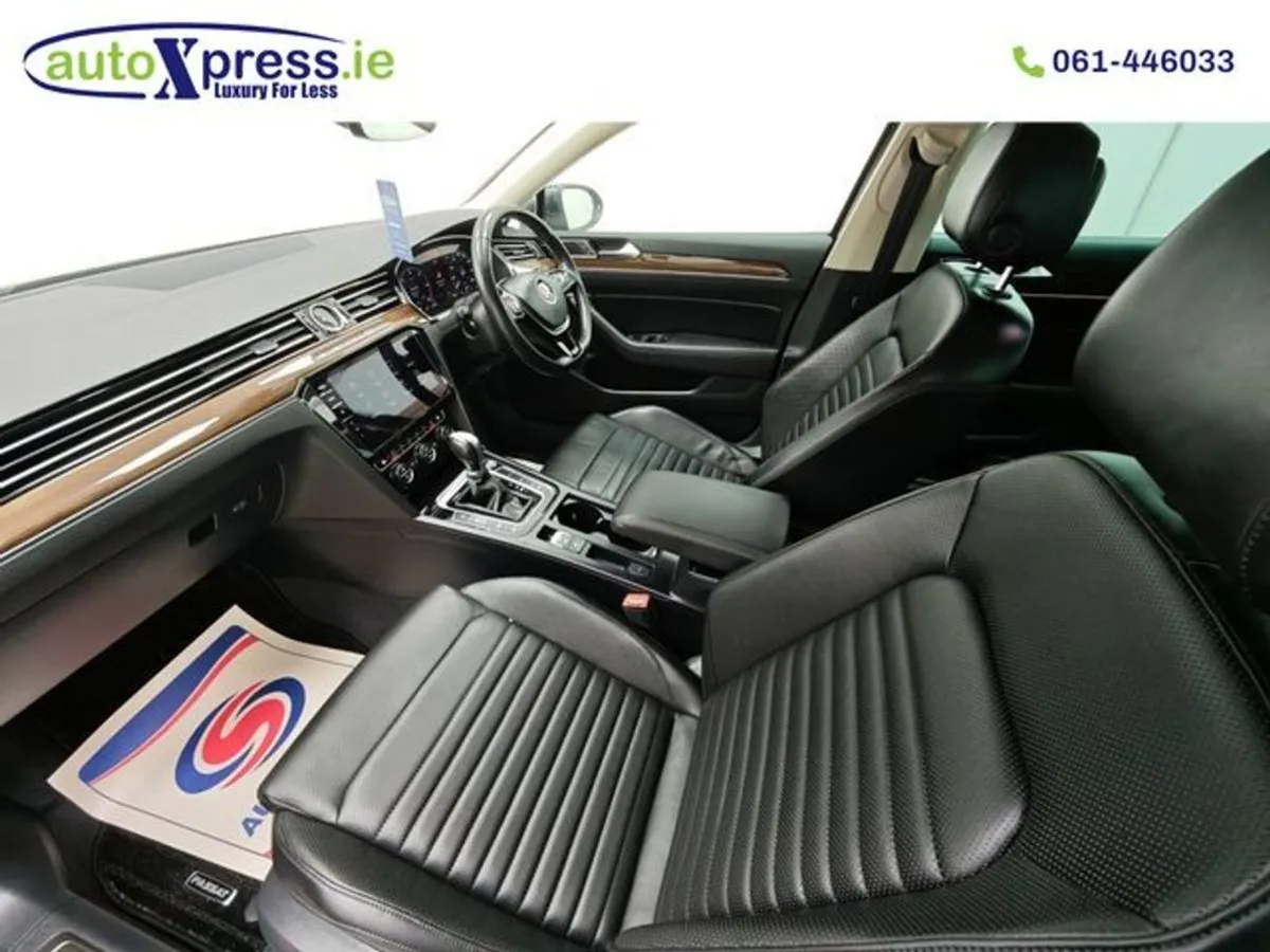 Volkswagen Passat 2.0 TDI Elegance Line Automatic - Image 4