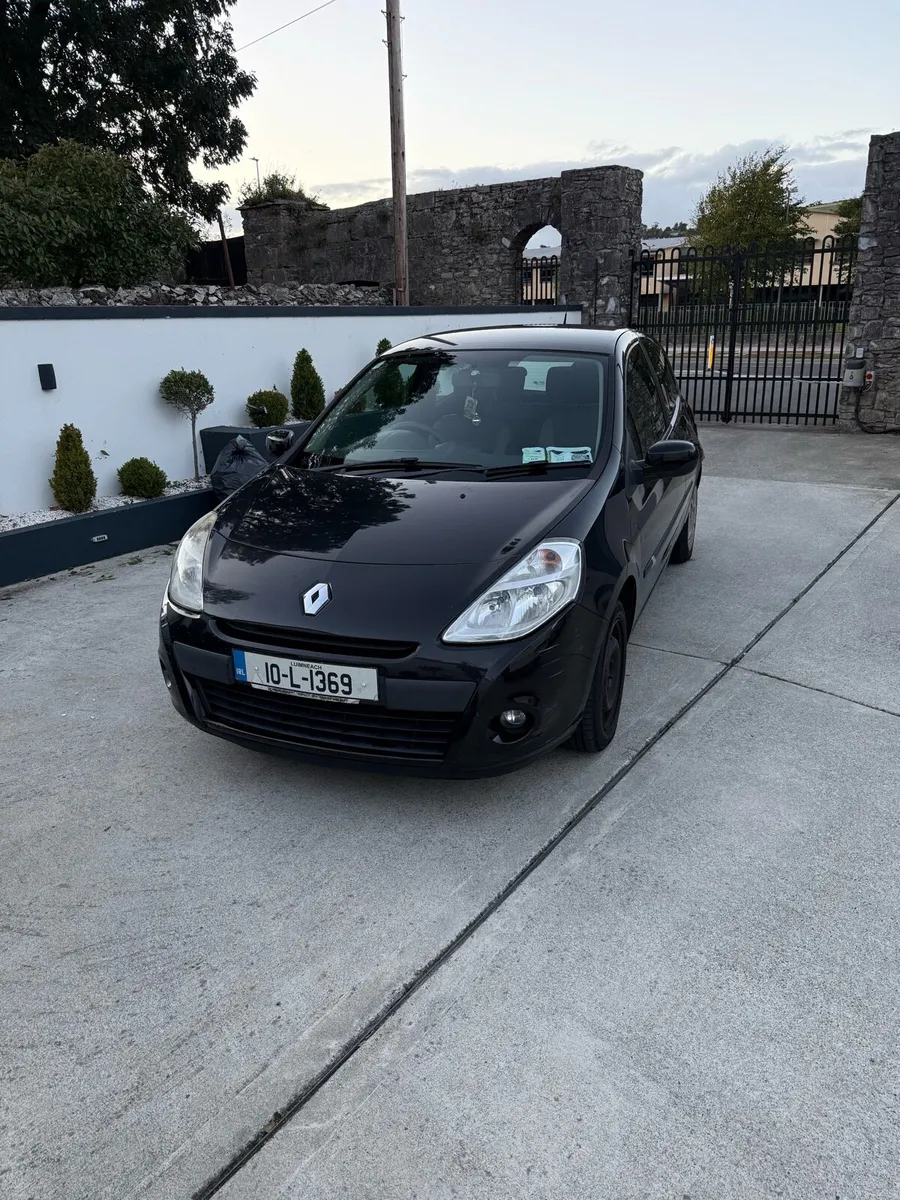 Renault Clio - Image 1