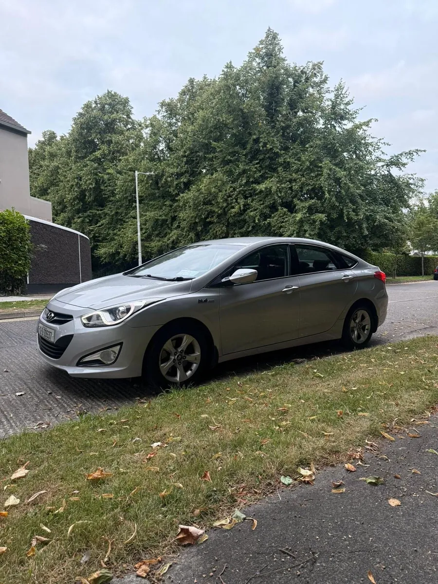Hyundai i40 Nct 8/26 low mileage - Image 4