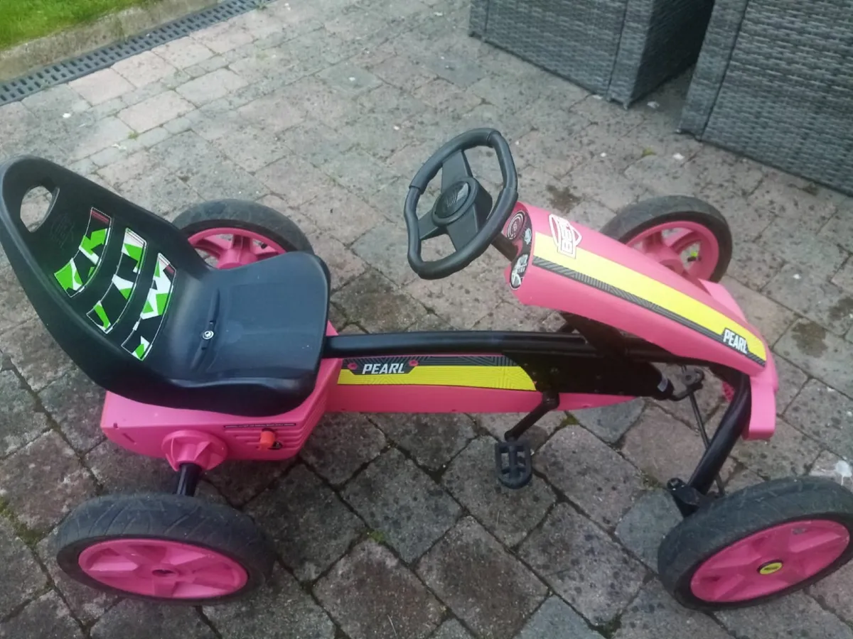Girls Berg go cart - Image 1