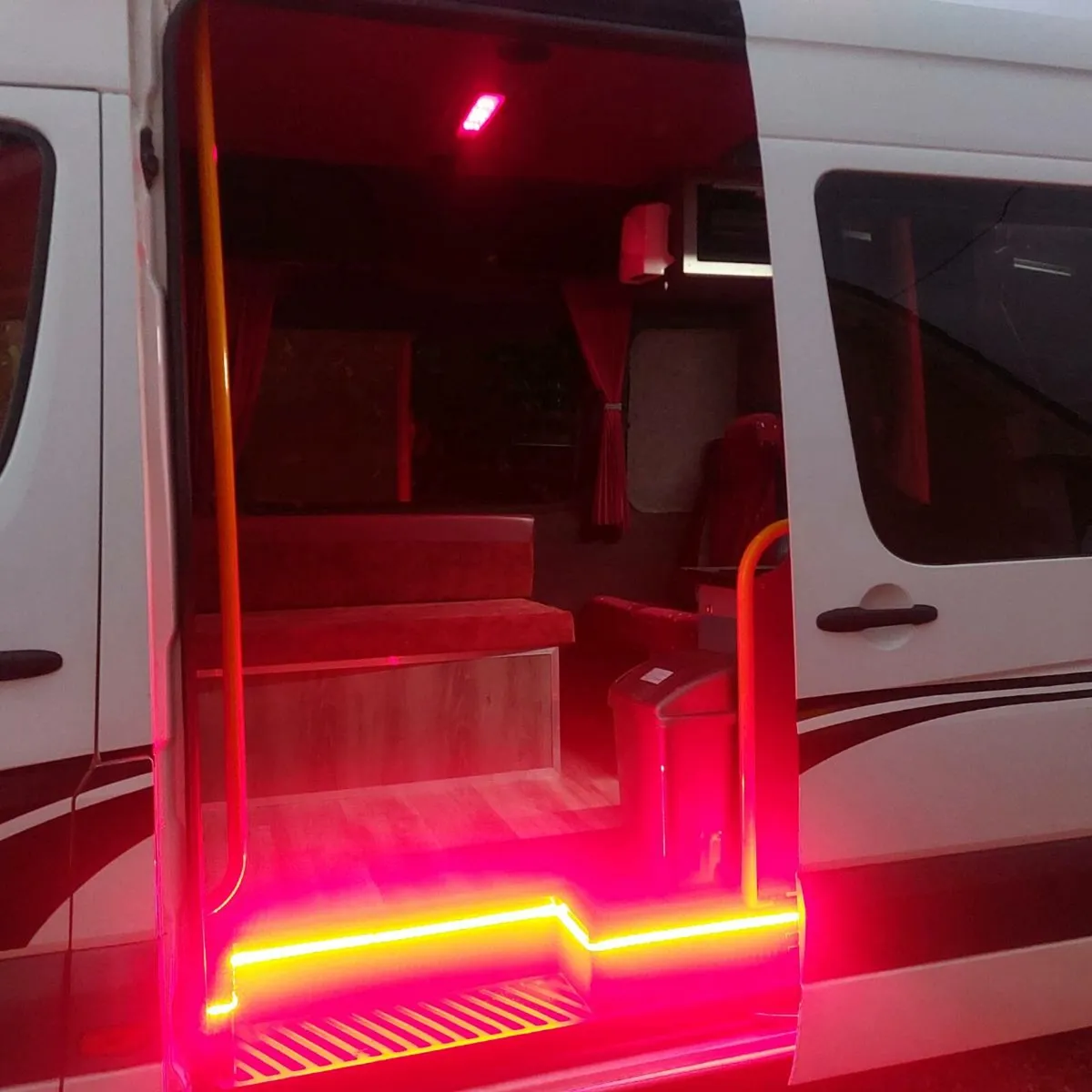 Campervan - Image 4