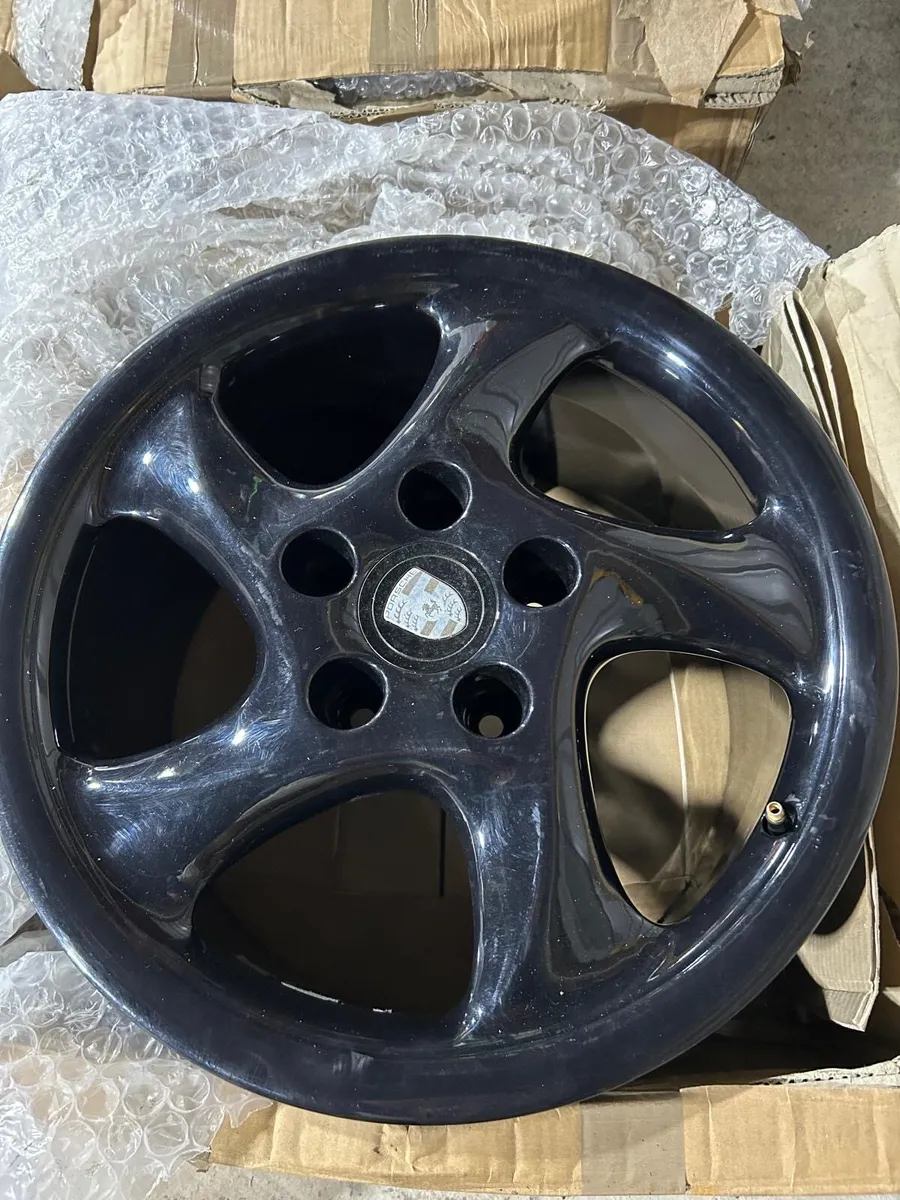 18inch Porsche twist alloys - Image 2