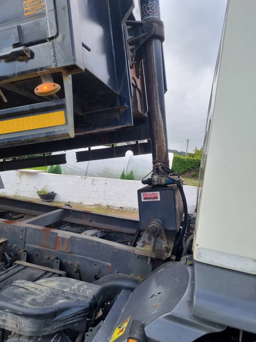18 Tonne Daf Tipper Truck - Image 3