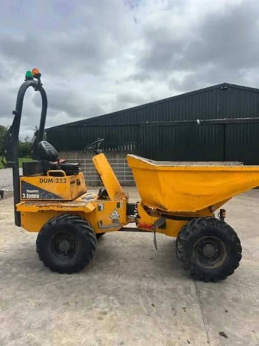 2019 THWAITES 3 Ton Swivel **LOW HOURS** - Image 1