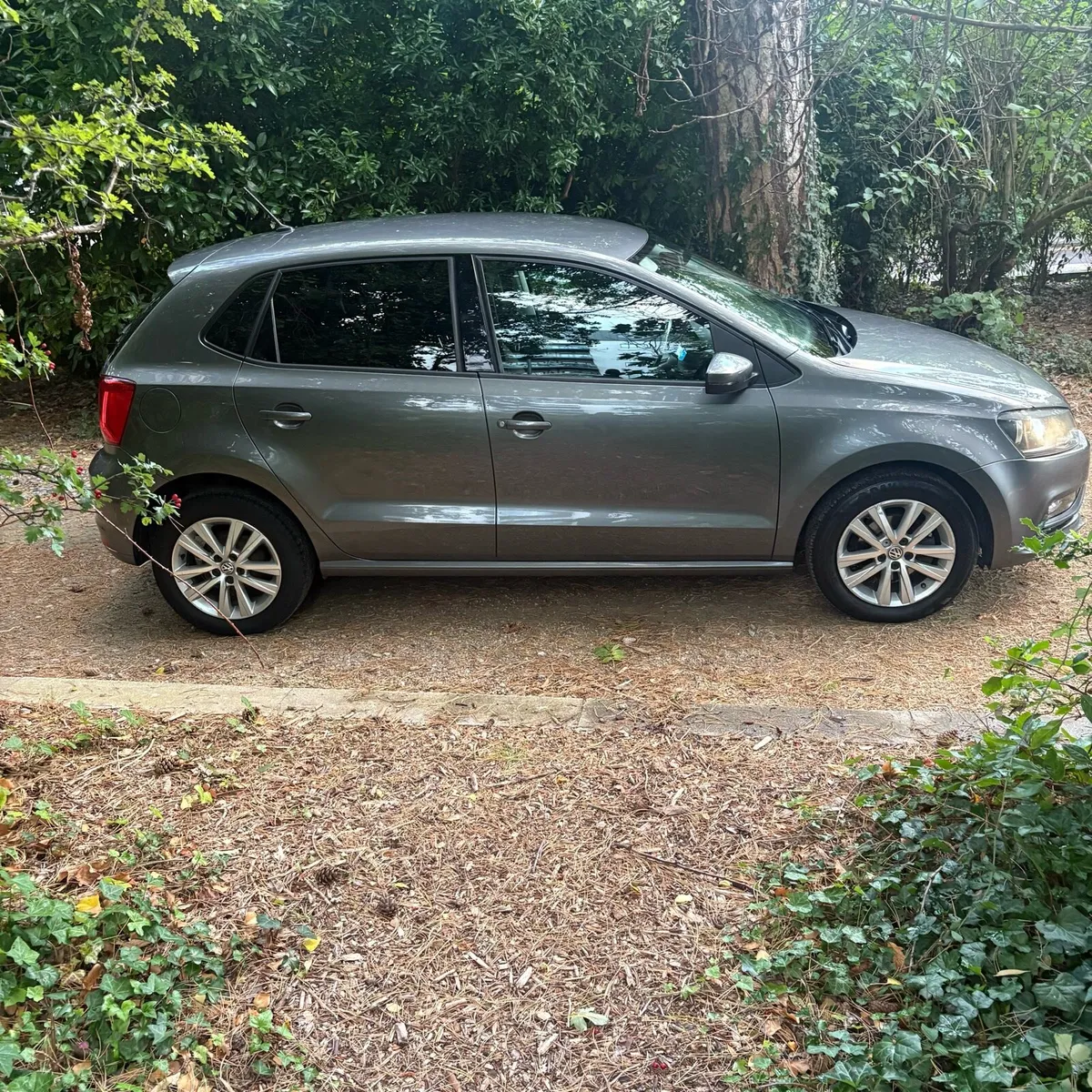 VW polo 2015 facelift 1.0 petrol tax/nct - Image 3