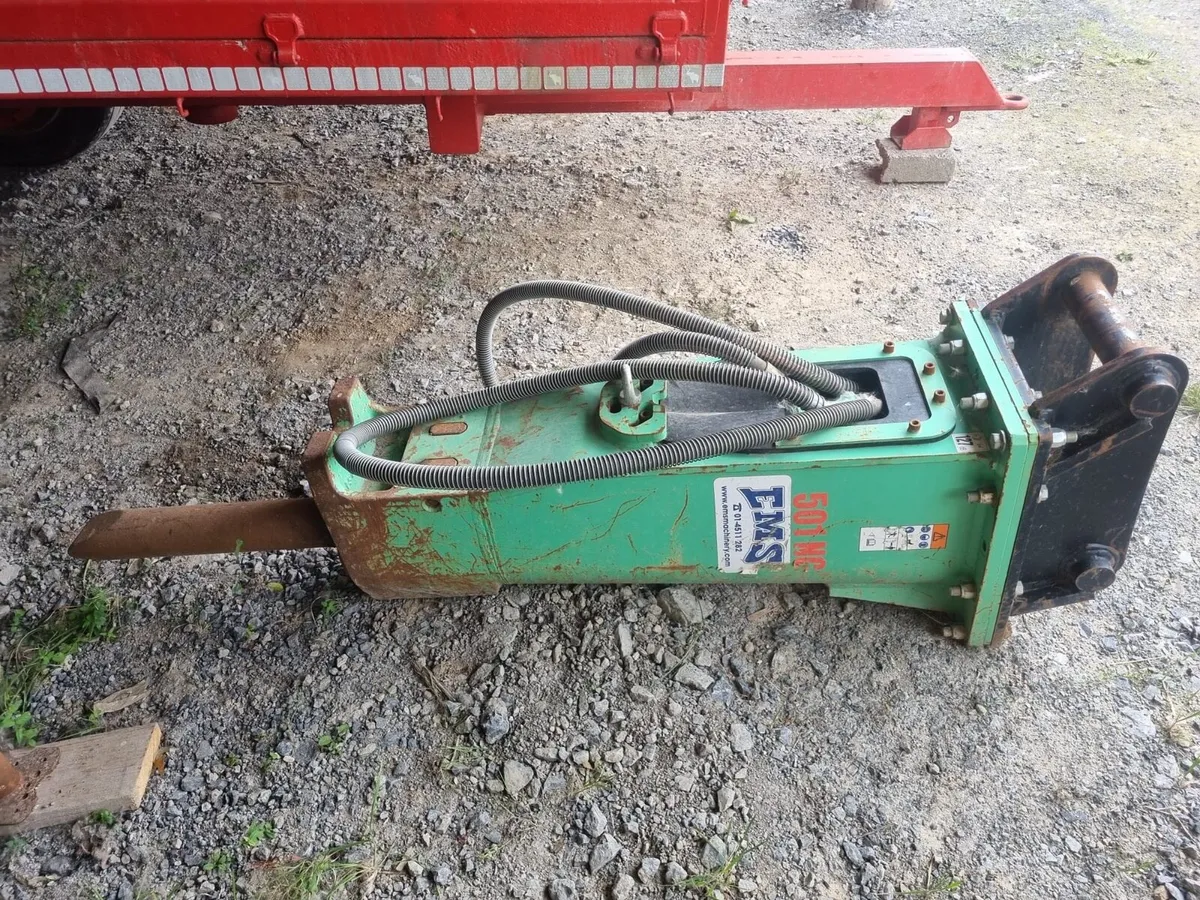 Rock breaker - Image 1