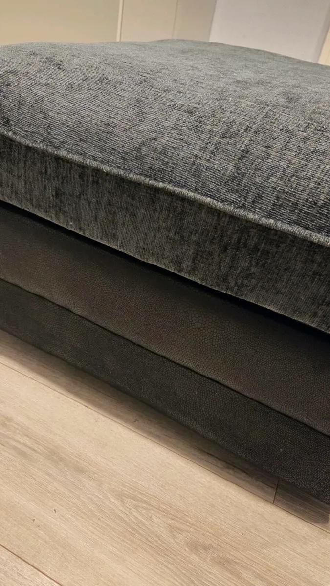 Pouffe - Image 3