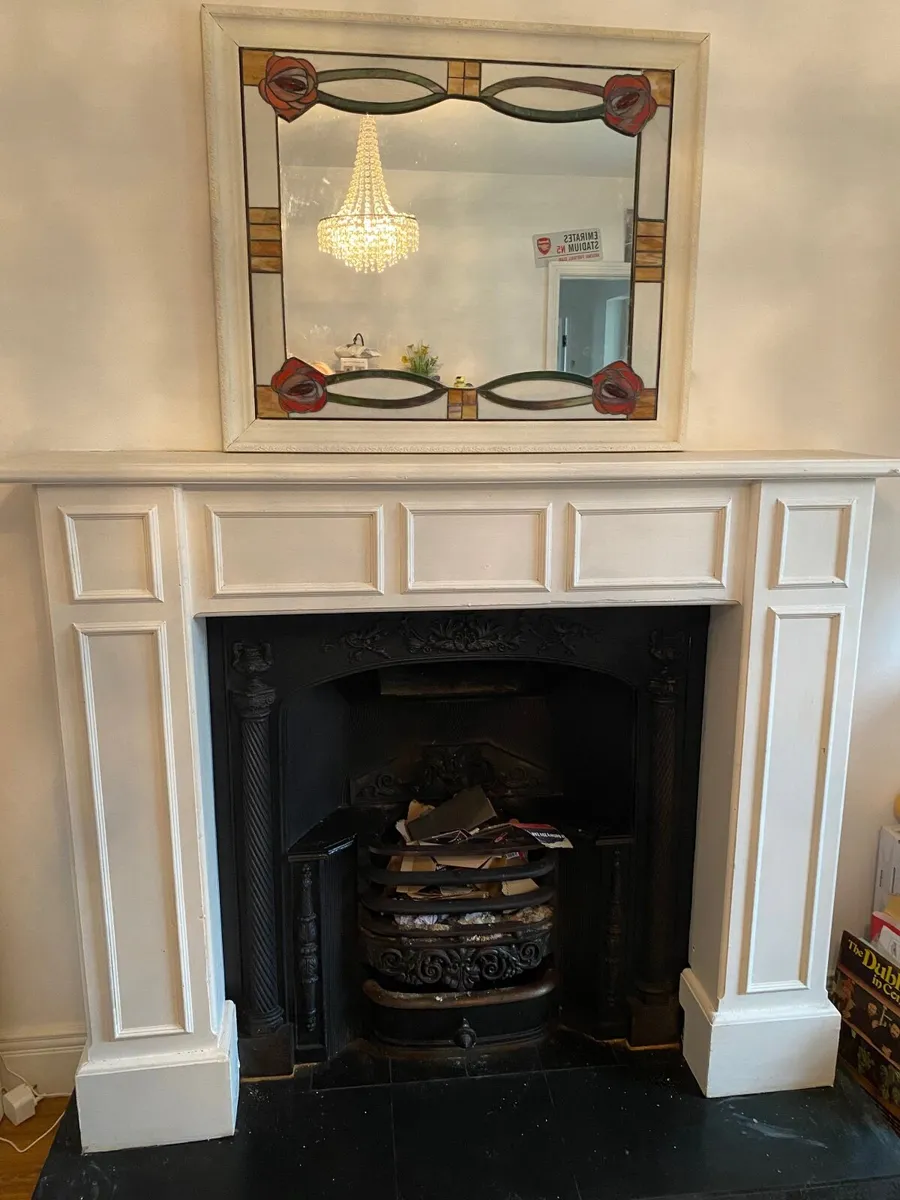 Fireplace and mirror - Image 1