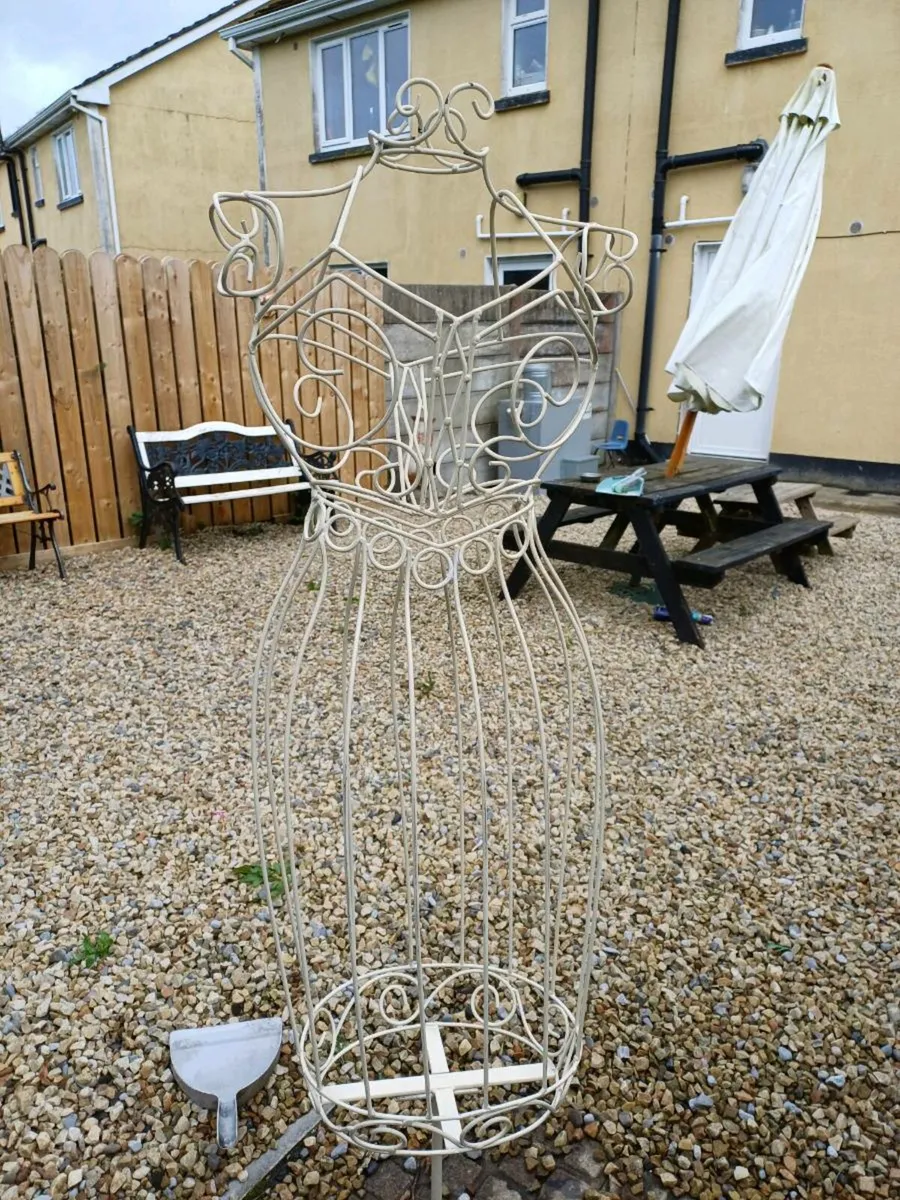 Vintage Wrought Iron Mannequin - Image 4