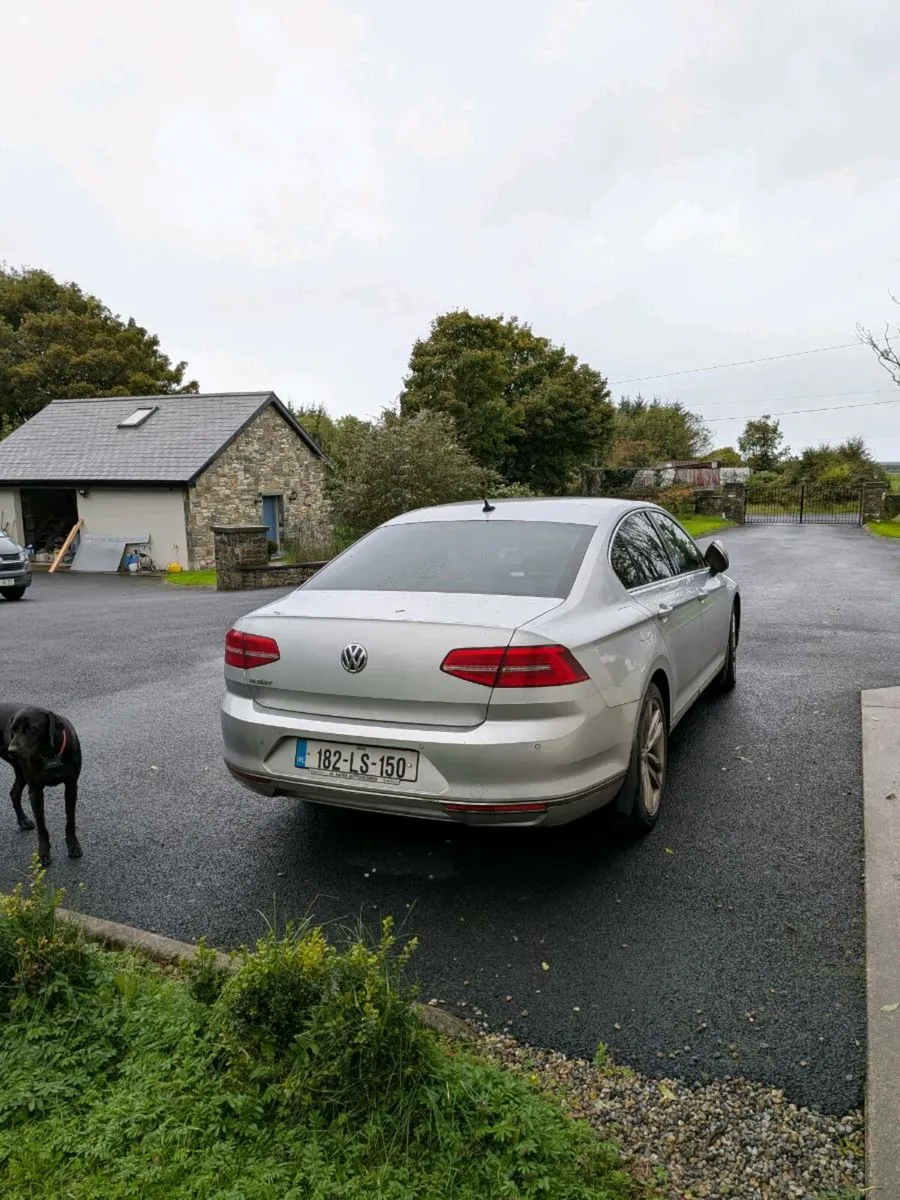 Volkswagen Passat - Image 4