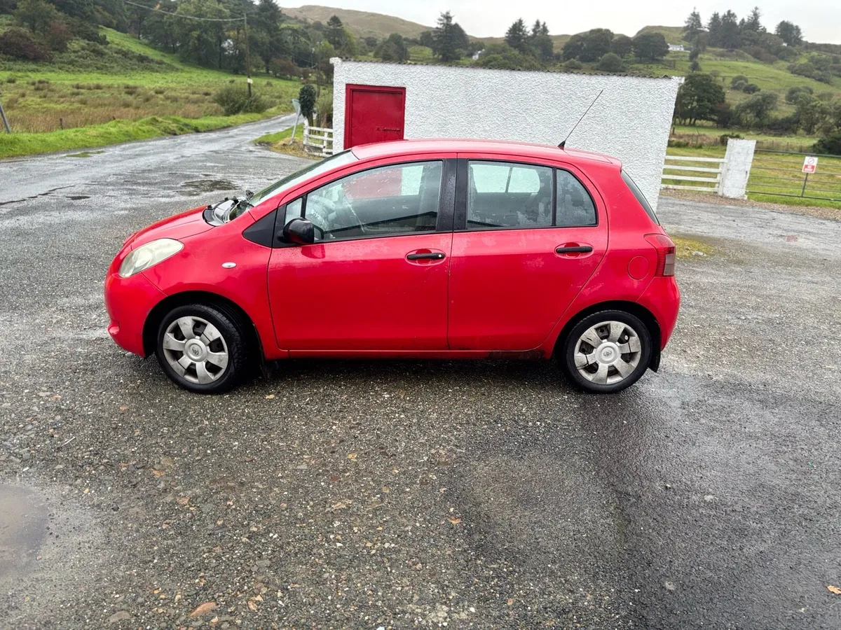 Toyota Yaris - Image 3