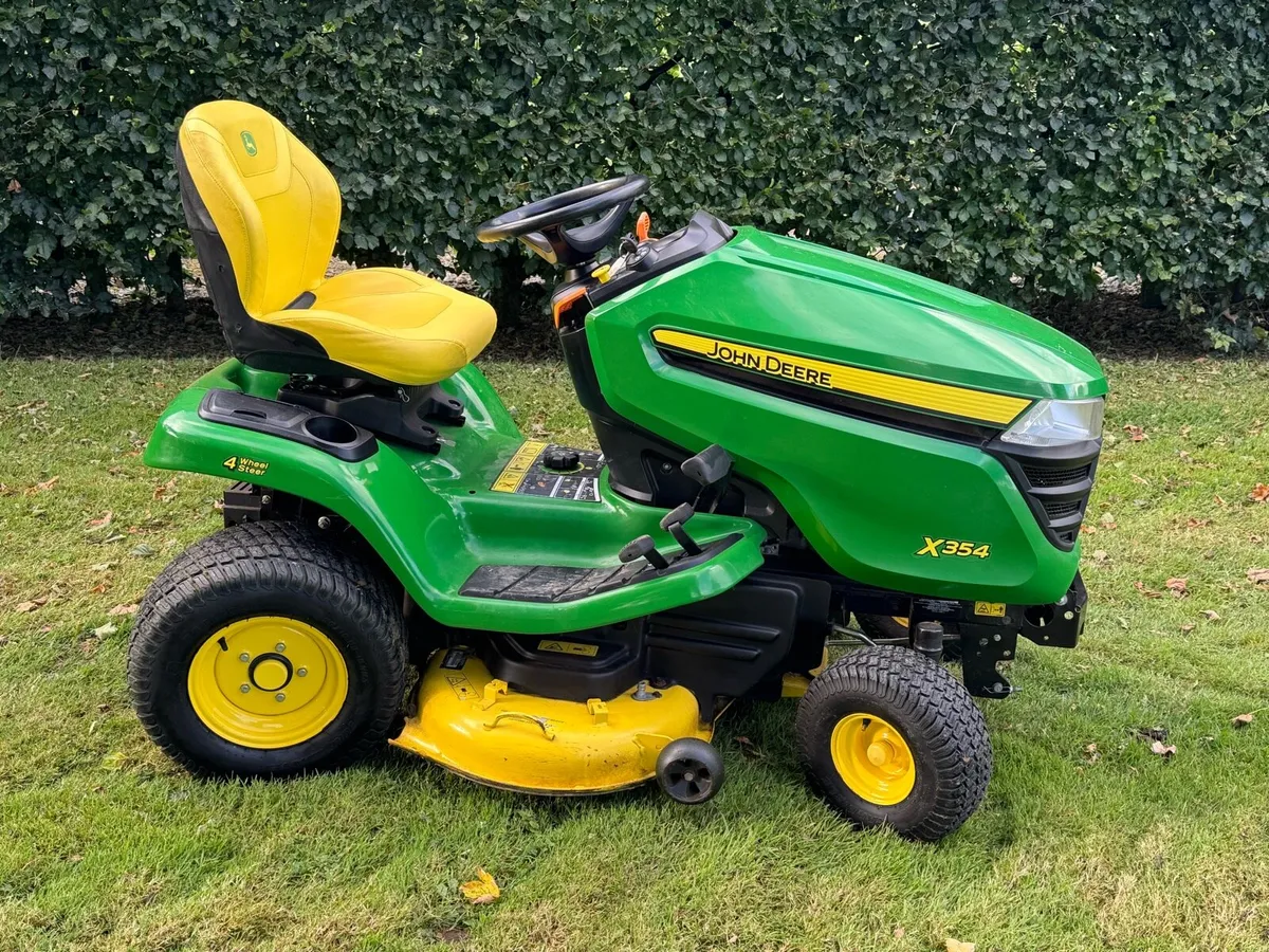 John Deere X354 Mulching mower - Image 1