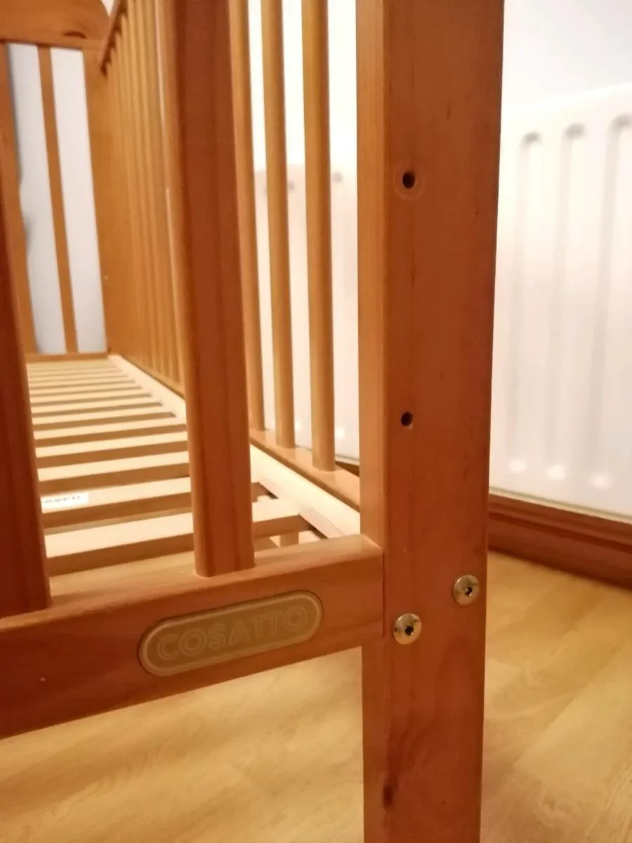 Cosatto baby cot - Image 4