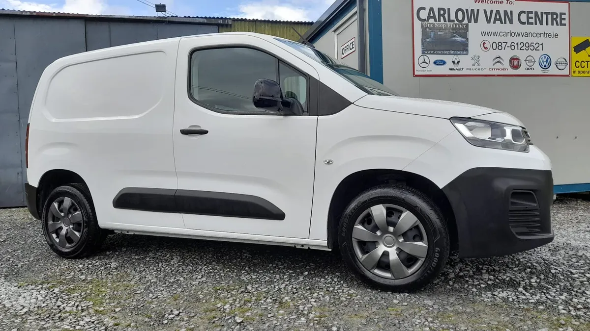 221 Citroen Berlingo 1.5 blue hdi 100 Enterprise - Image 1