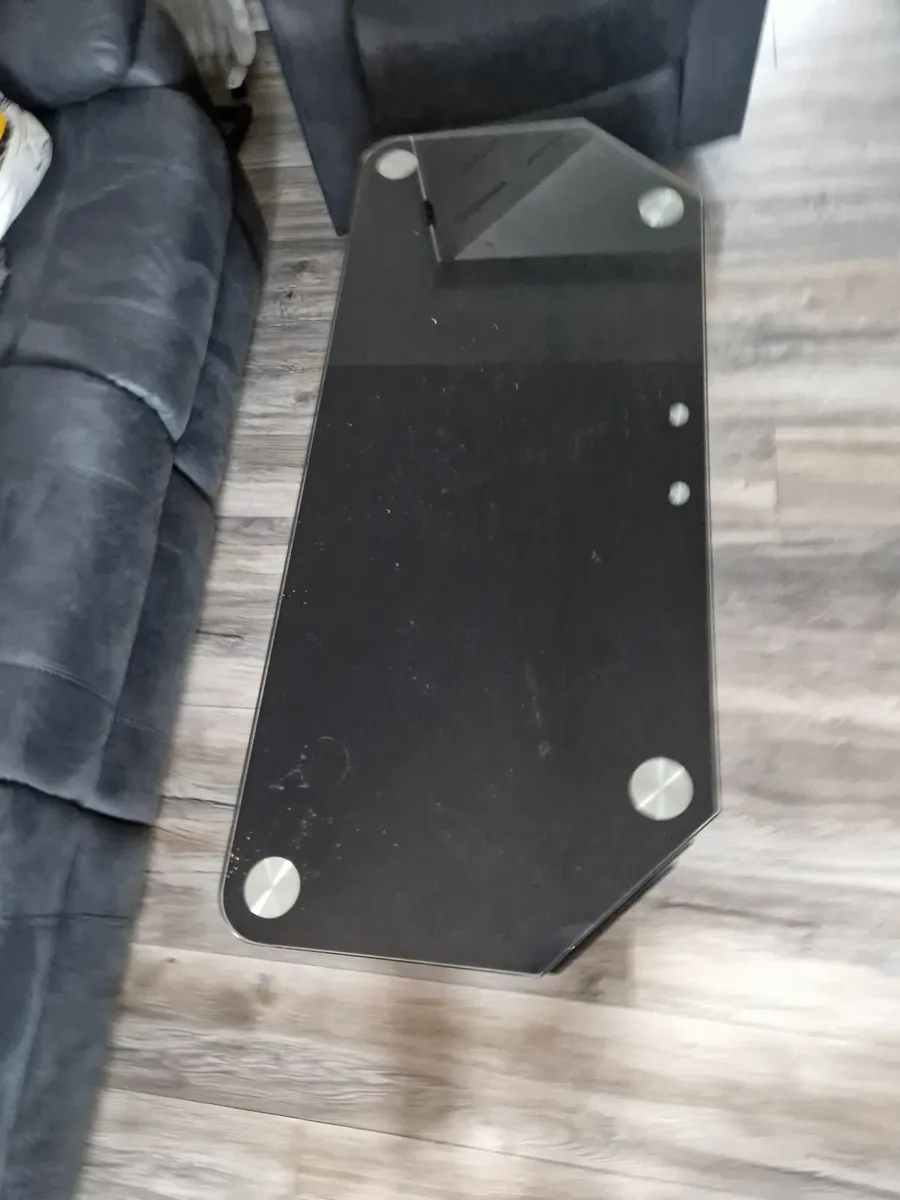 Tv stand - Image 1