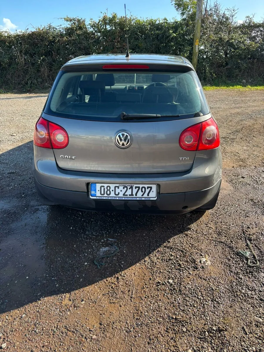 Volkswagen golf - Image 4